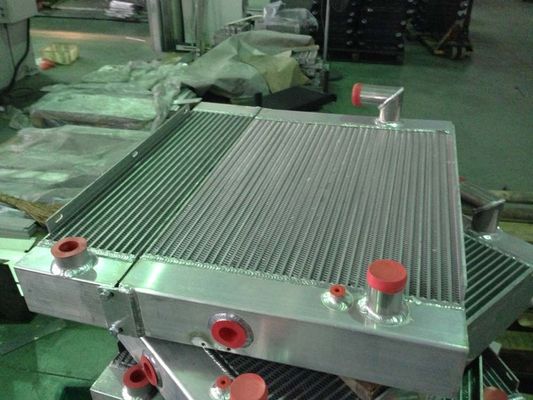 エンジンの冷却のために使用されるアルミニウム版棒熱交換器