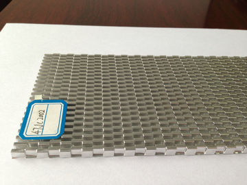 3003 は高性能の密集したひれ付き管の熱交換器を鋸歯状にしました