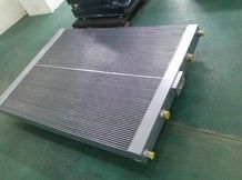 真空のオーブンのアルミニウム オイルの満たされた熱交換器はエンジン オイルを冷却します